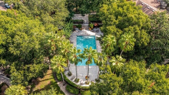 Building Photo - The Condo