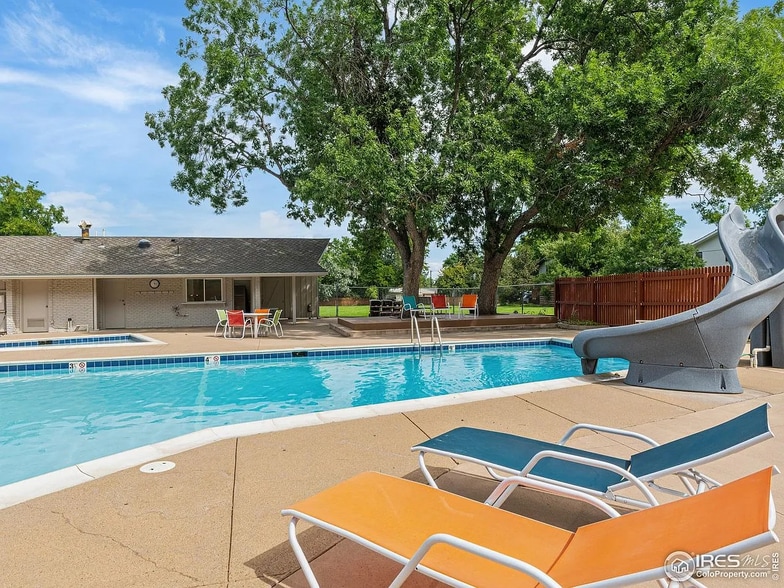 Lounge Chairs, Water Slide, Private Pool - 216 Mohawk Dr