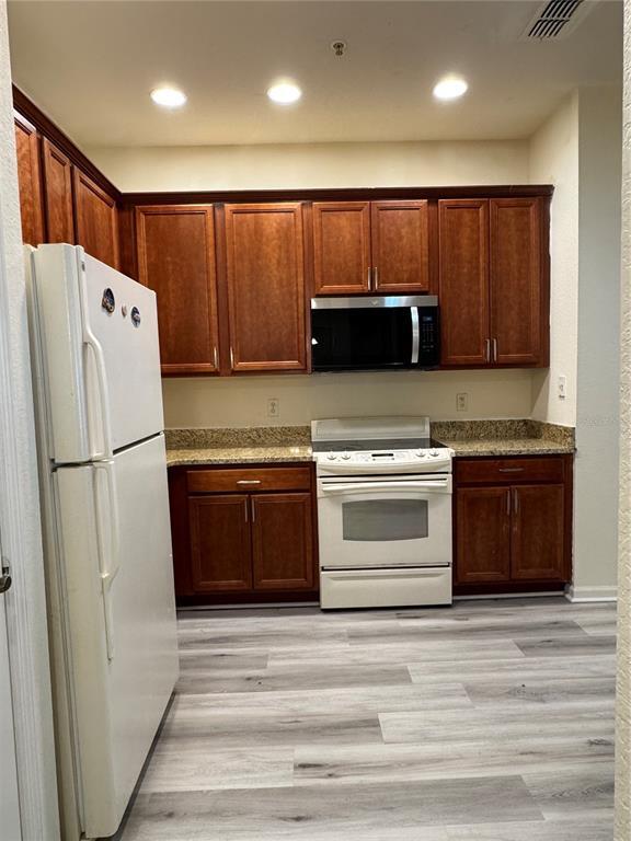 Building Photo - 3025 Greystone Loop