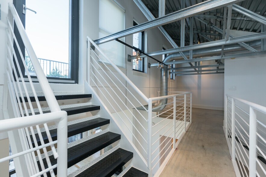 Stairs to private rooftop - 2328 Champlain St NW