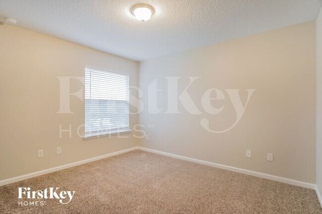 Building Photo - 1209 Splendid Ravine St
