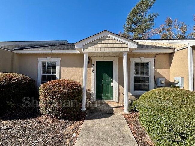 Building Photo - 310 Evans Lake Way