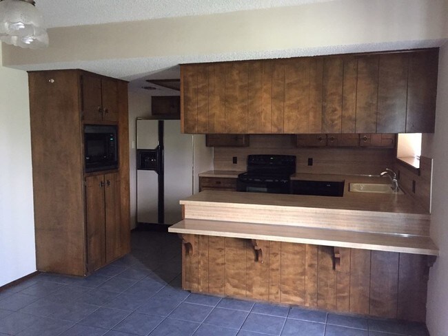 Building Photo - 1313 Concord Rd