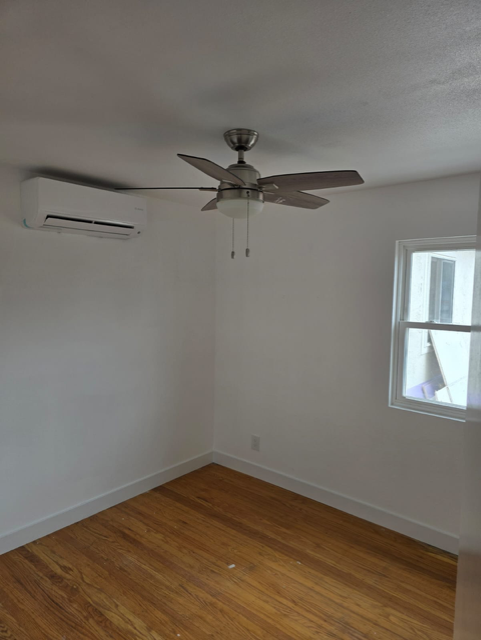 Building Photo - 351 Swan Way