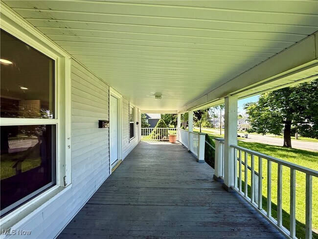 Building Photo - 19137 Westwood Dr