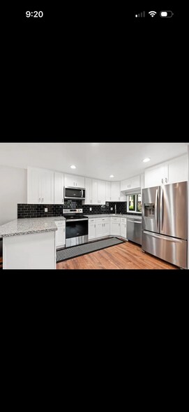 Building Photo - 745 E Bradley Ave