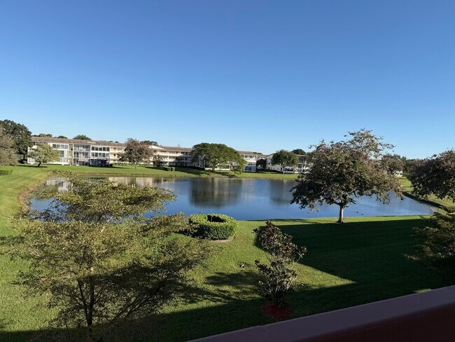 Building Photo - 37 Preston A