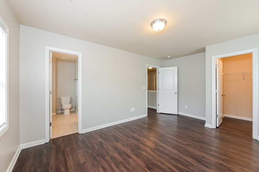 Building Photo - 131 Shadow Creek Ct