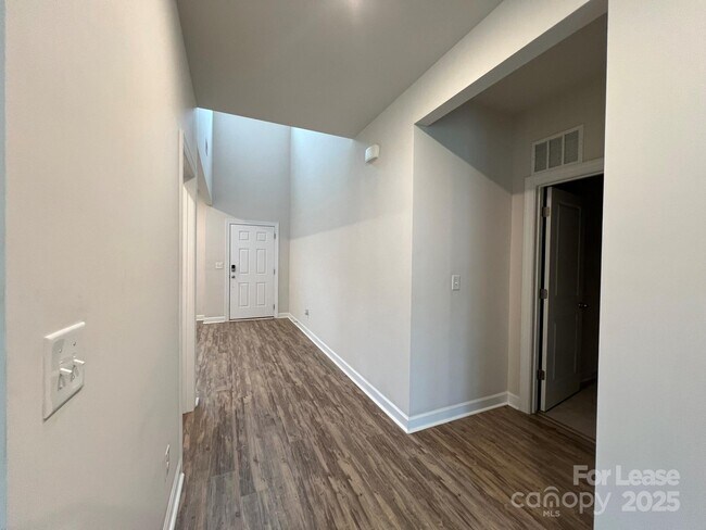 Building Photo - 12516 Stoneybrook Station Pkwy