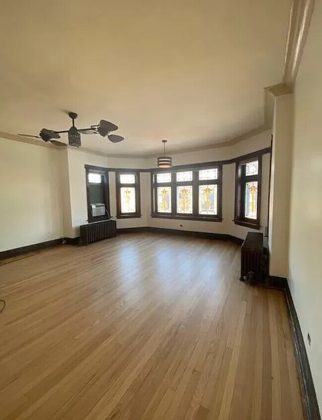 Building Photo - 1344 S 61st Ct