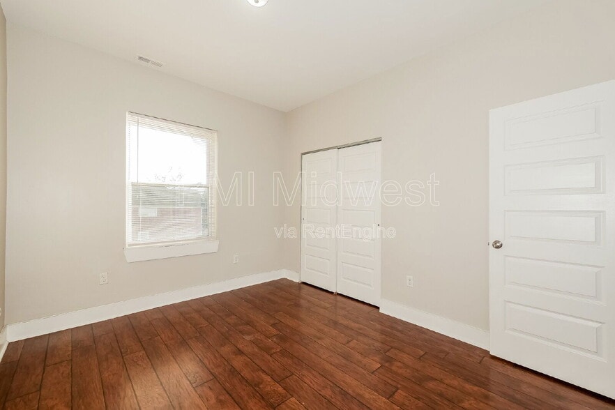 Building Photo - 2029 N College Ave