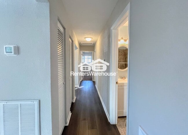 Building Photo - 712 Houdon Ln