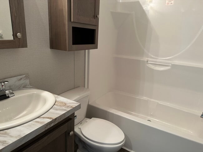 Building Photo - 506 English Oak Ct