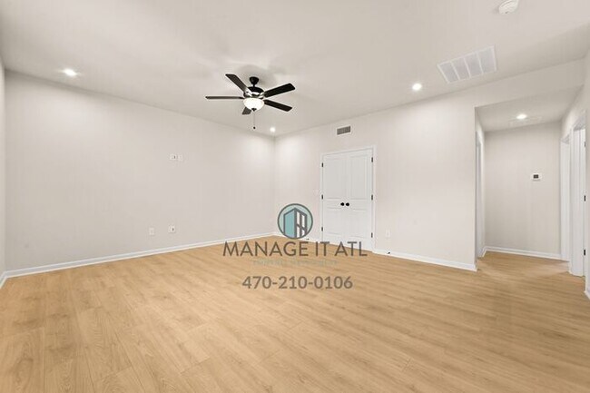 Building Photo - 3102 Ace Blvd