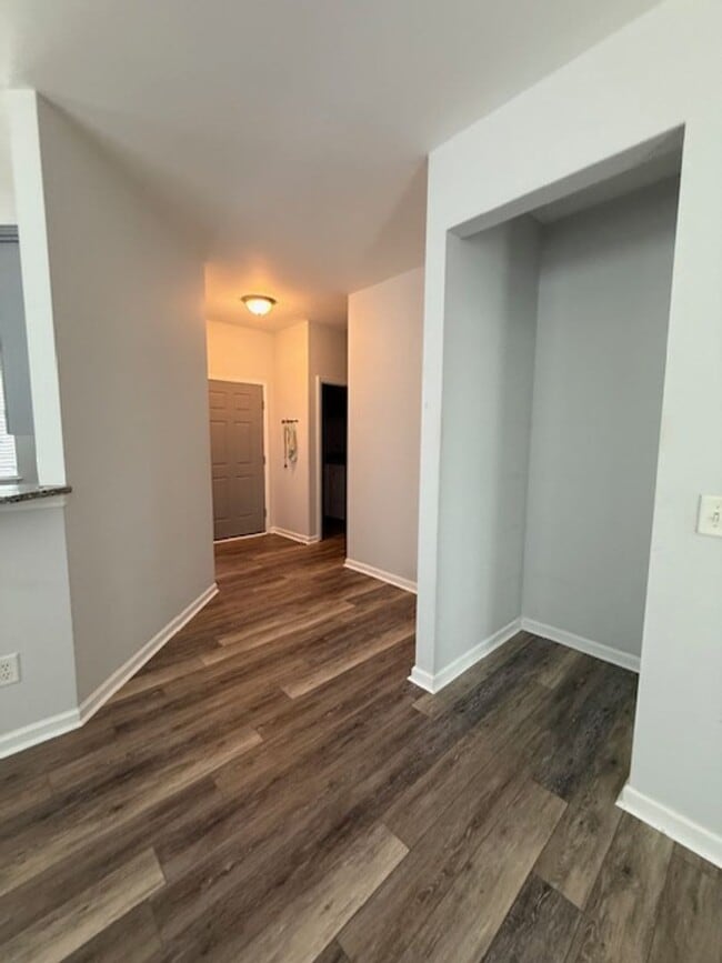 Building Photo - Updated 3-bedroom, 2-bathroom in The Arbors at Westgate