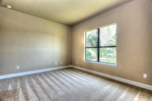 Building Photo - 1213 Kilkenny Ct