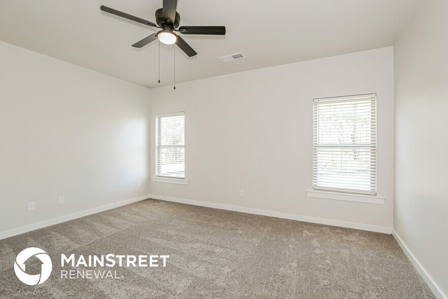 Building Photo - 55 Ridgeview Cir