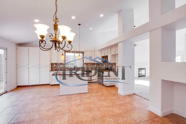 Building Photo - Beautiful home located in a culdesac