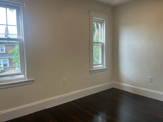 Building Photo - 41 Billings Ave
