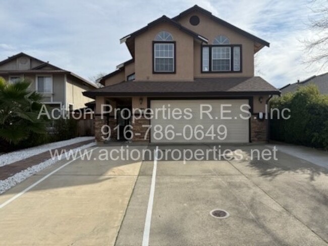 Primary Photo - Spacious 4 Bed, 2.5 Bath + Office - Tesla ...