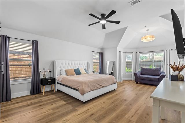 Building Photo - 624 Mossycup Oak Dr