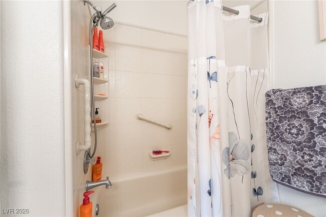 Building Photo - 3320 S Fort Apache Rd