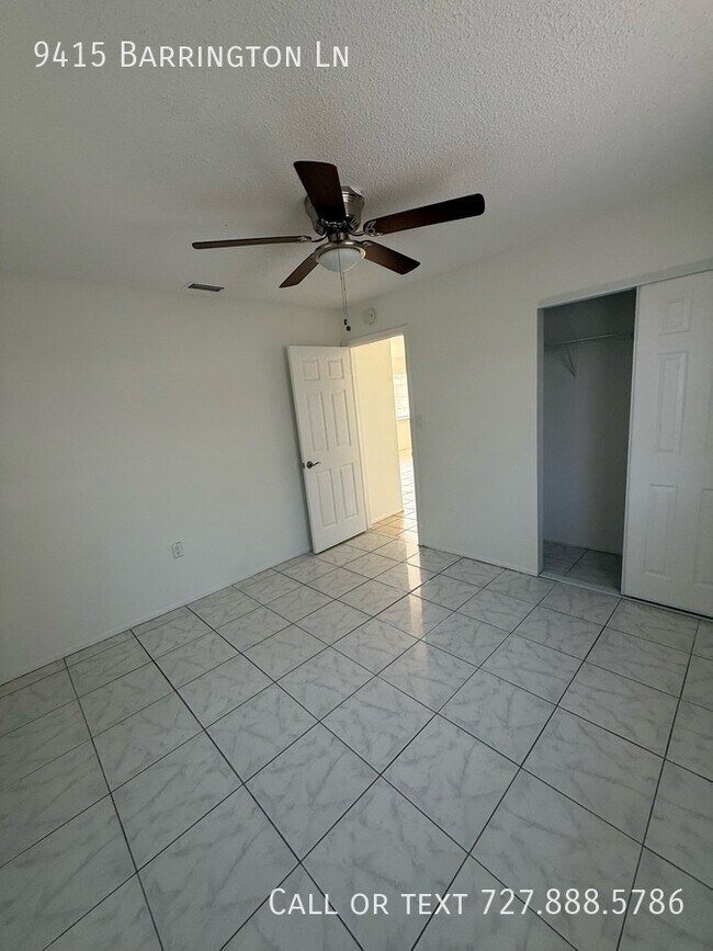 Building Photo - 9415 Barrington Ln