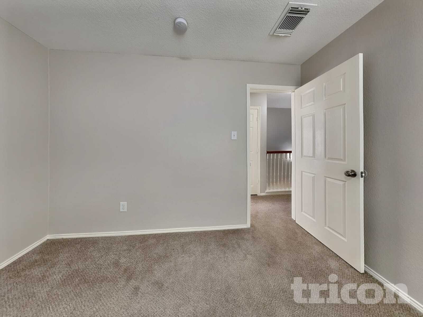 Building Photo - 2642 Skyview Shadows Ct