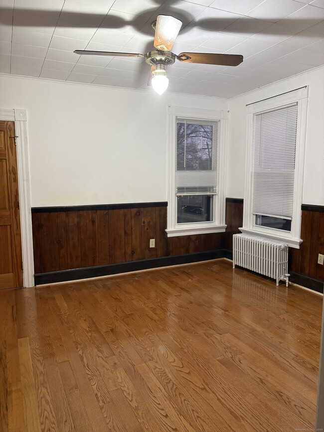 Building Photo - 345 Norton St