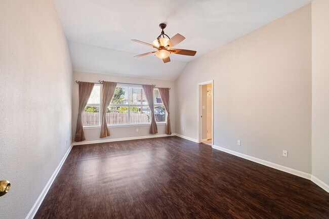 Building Photo - Dream Home Alert in Pflugerville