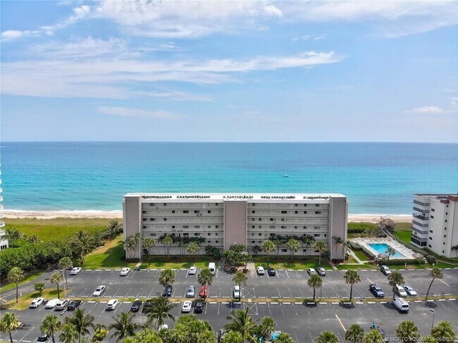 Building Photo - 10102 S Ocean Dr