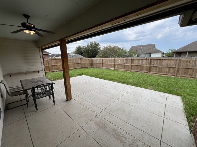Building Photo - 7335 Oak View Dr.