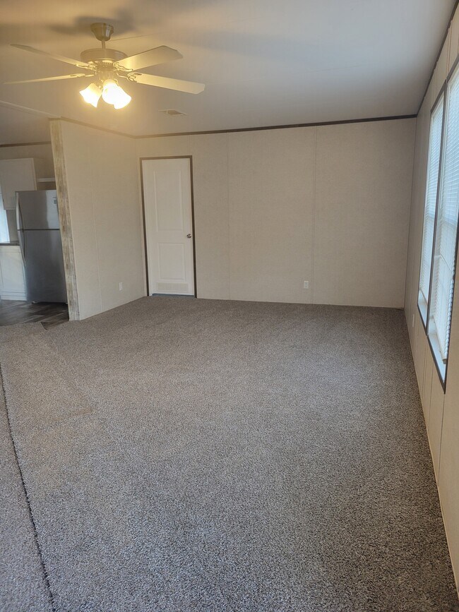 Building Photo - 8106 5th St