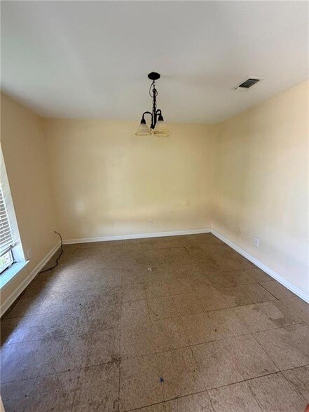 Building Photo - 7008 Whitmore Pl