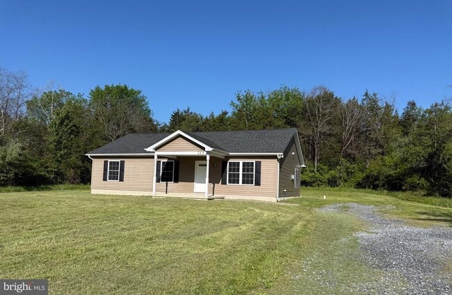 Building Photo - 145 Lake Ridge Rd