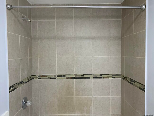 Building Photo - 301 3rd St