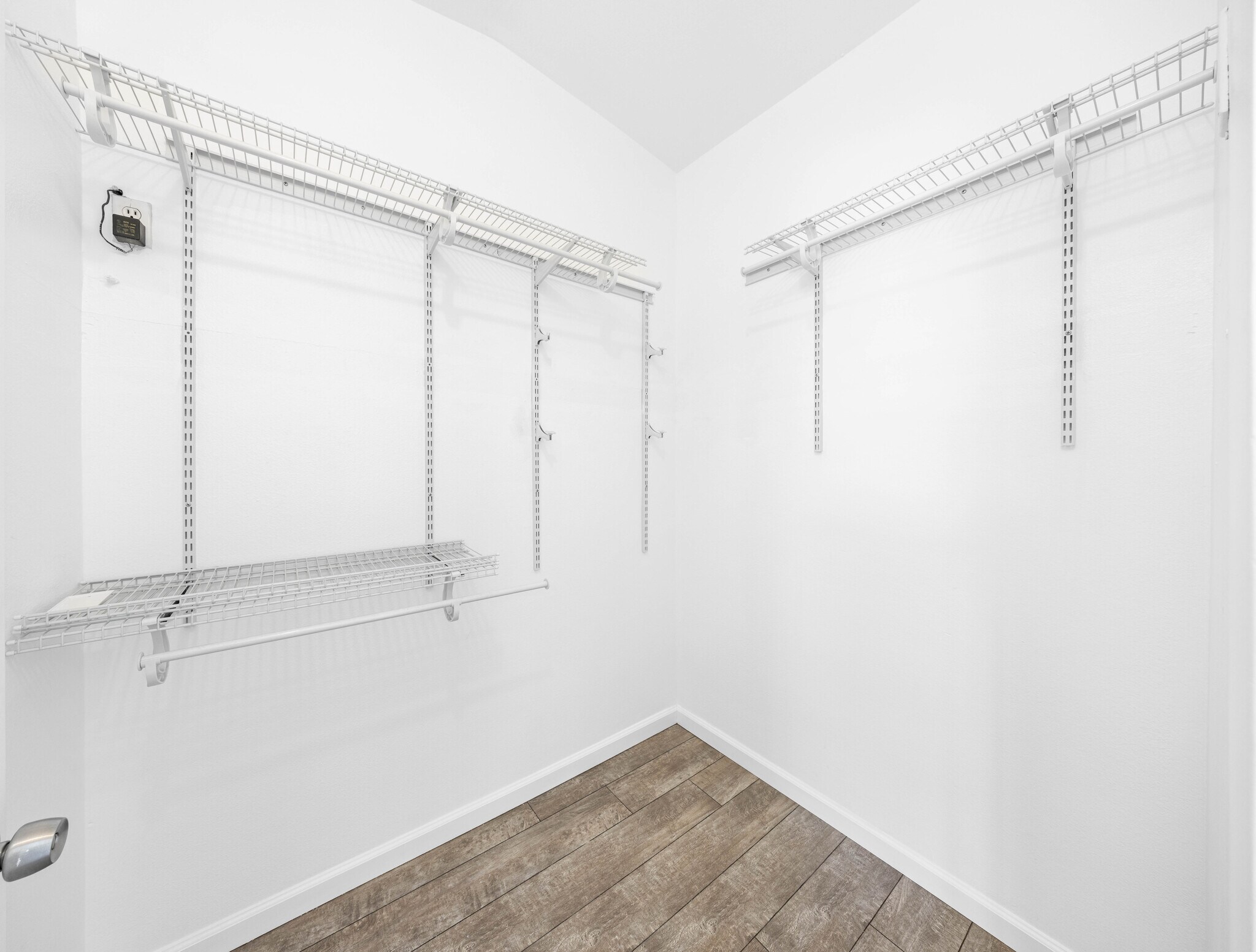 Building Photo - 11377 Osborne Pl