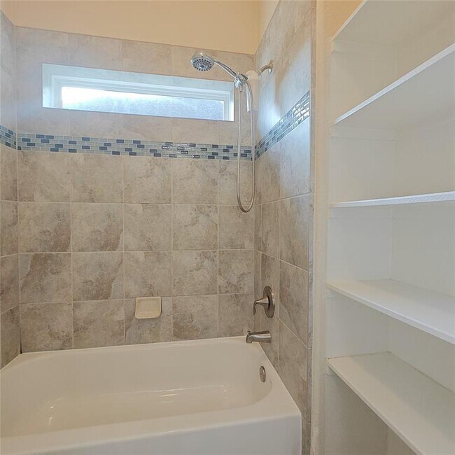 Building Photo - 8922 Covington Estates Cir
