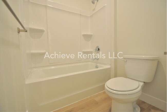 Building Photo - 1557 North 110