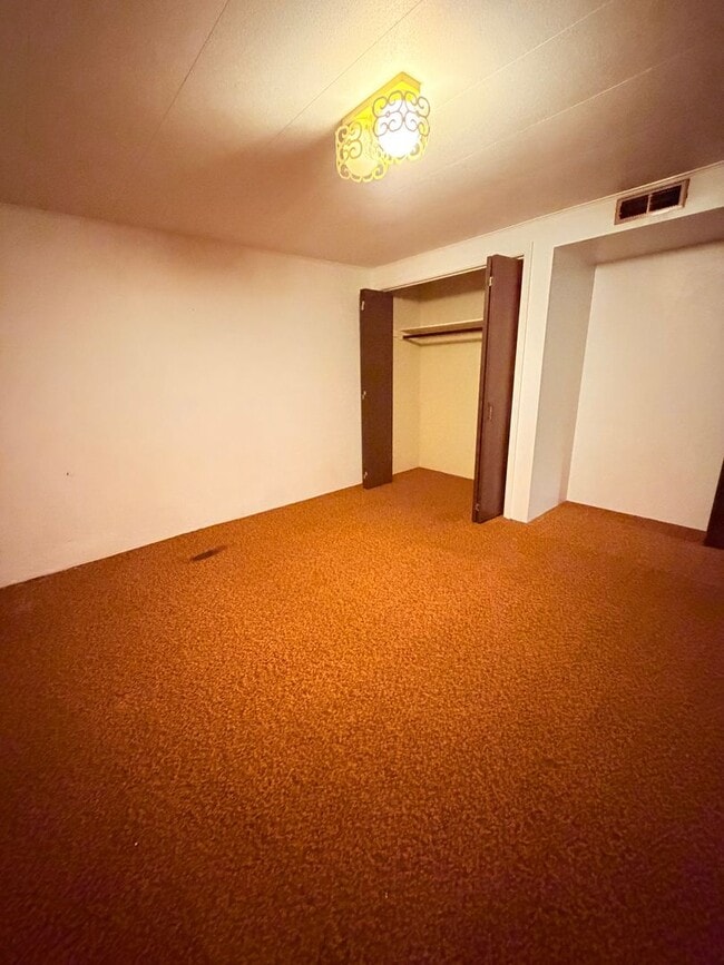 Building Photo - Side by side Duplex