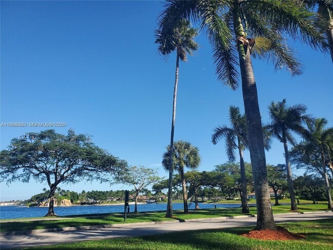 Building Photo - 6814 NW 107th Pl