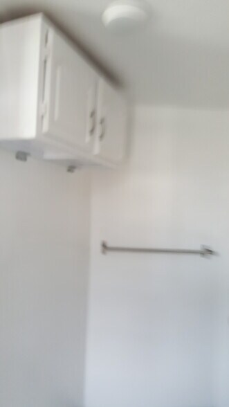 Building Photo - 14 Skillman Ave