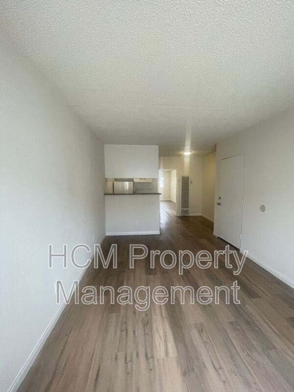 Building Photo - 8240 Whitsett Ave
