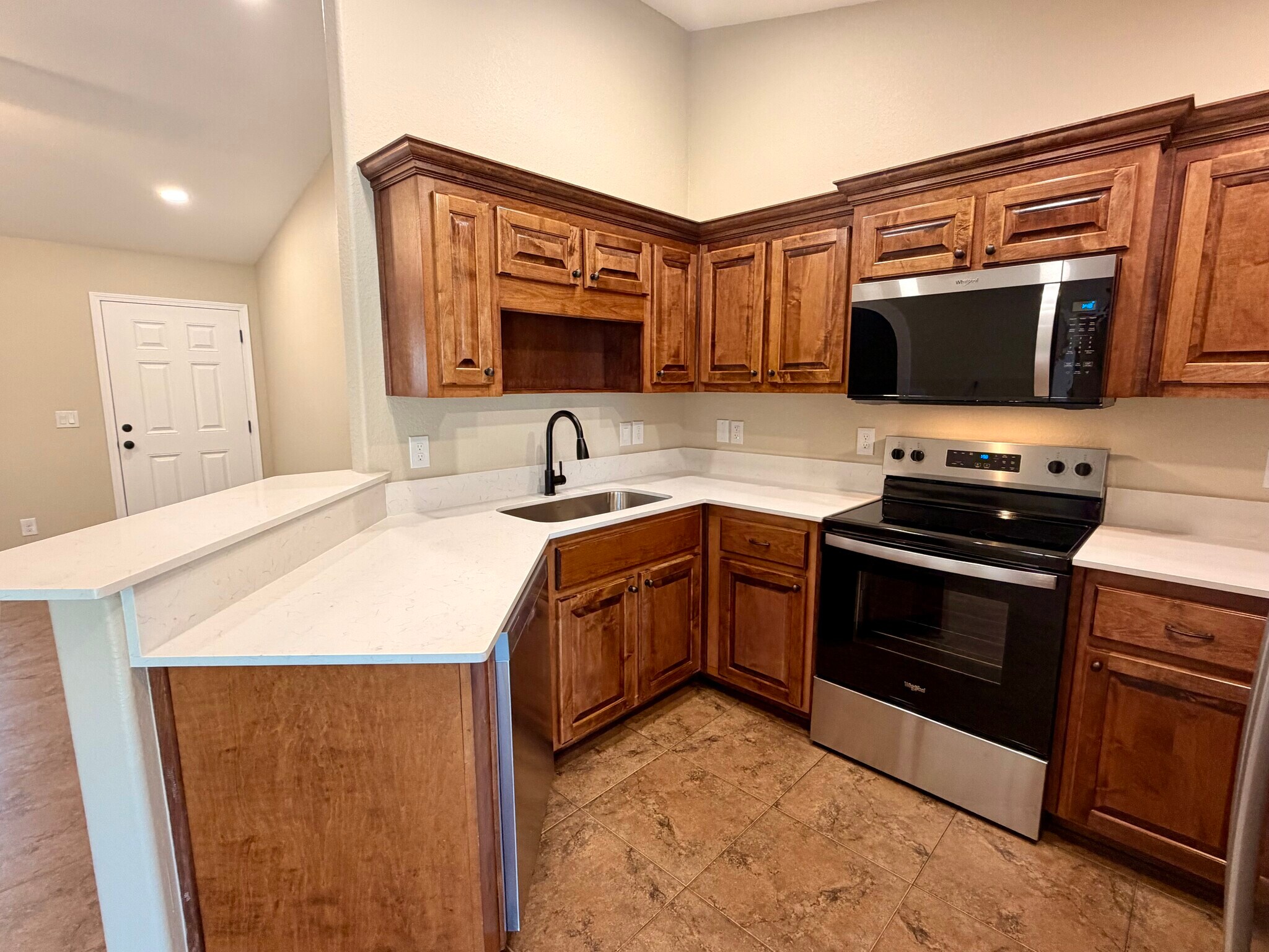 Kitchen - 8826 Bluebell St