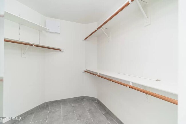 Building Photo - 6739 E Gelding Dr