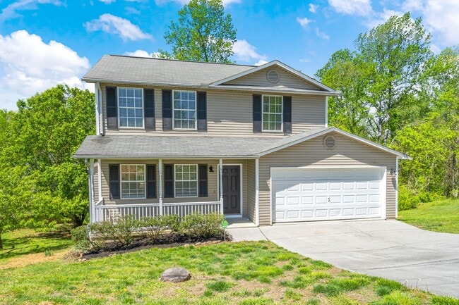 Building Photo - 8295 Oak Terrace Ln