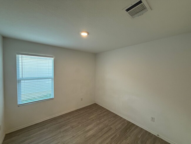 Building Photo - 3Bd 2Ba in Voss Farms Community, NBTX