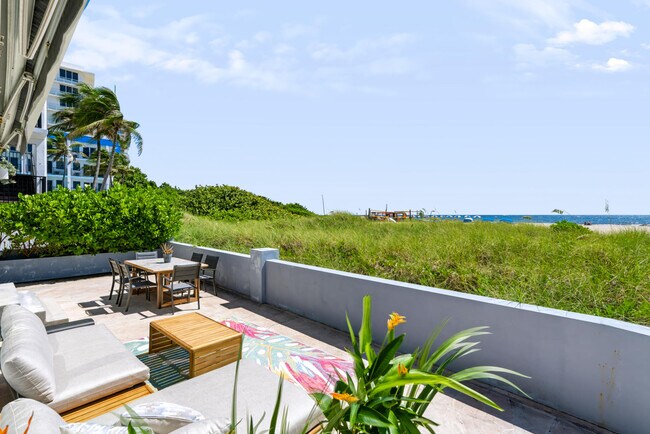 Building Photo - 604 N Ocean Blvd