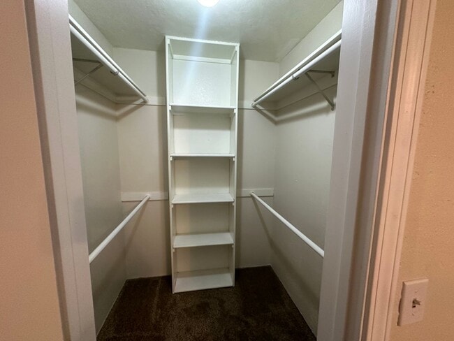 Building Photo - 2 Bed, 2.5 Bath Condo in Reno