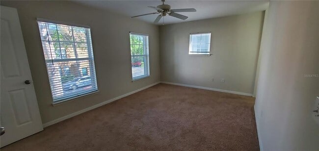 Building Photo - 735 Siena Palm Dr
